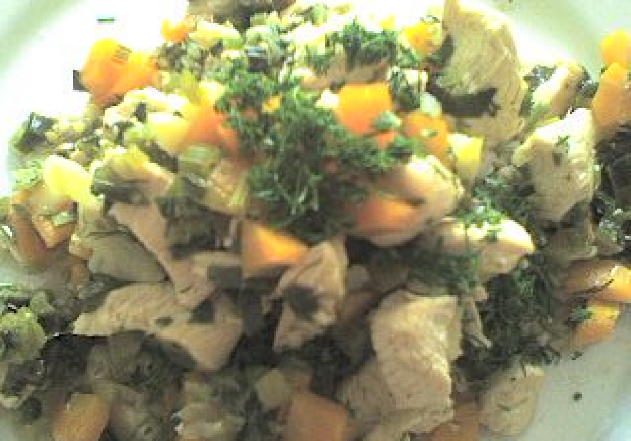 Szybkie danie z kurczaka z warzywami z ryżem foto