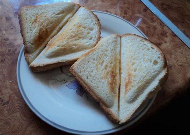 Fotografia przedstawiająca szybkie tosty