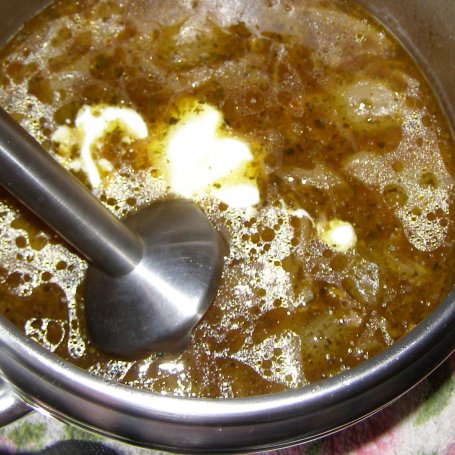 Krok 5 - szybkowar-policzki wieprzowe w sosie cebulowym... foto