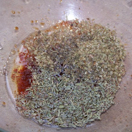 Krok 1 - Szynka duszona w rozmarynie, czyli mięso bardzo aromatyczne :) foto
