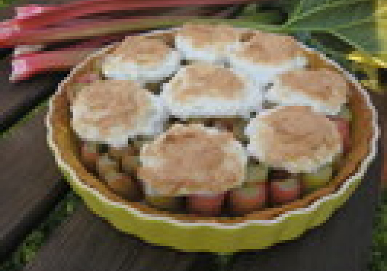 Tarta rabarbarowo-kokosowa z bezą na zakończenie sezonu