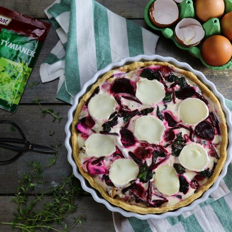 Krok 4 - Tarta z botwinką i kozim serem foto