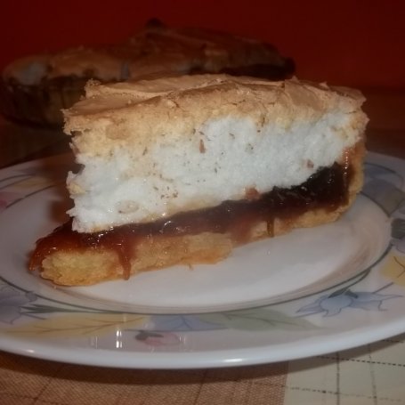 Krok 4 - Tarta z konfiturą z rabarbaru i bezą foto
