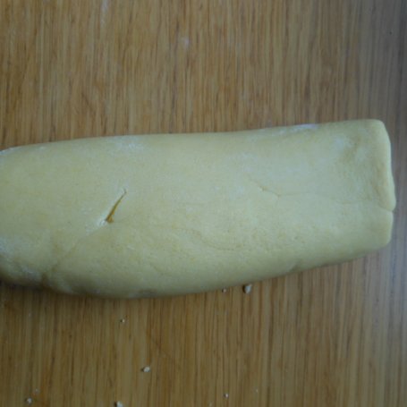 Krok 2 - Tarta z kremem z ricotty i karmelizowaną gruszką foto