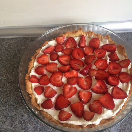 Krok 3 - Tarta z mascarpone i truskawkami foto