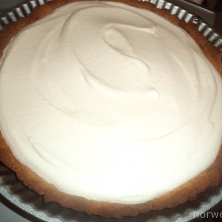 Krok 5 - Tarta z Mascarpone na kawowym spodzie z sercem z Prince Polo:) foto