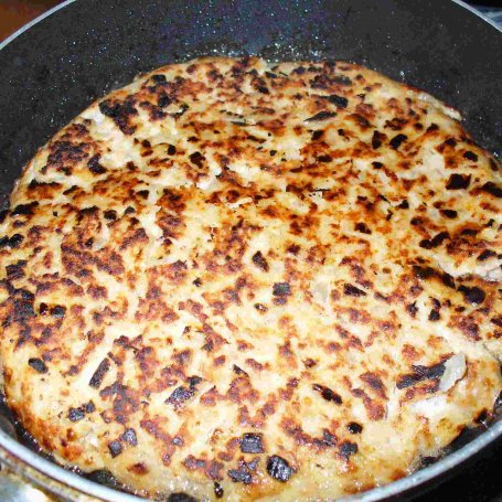 Krok 1 - Tarta z mięsem mielonym i pastą groszkową foto