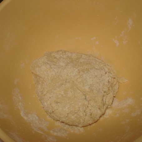 Krok 3 - Tarta z pieczarkami i Camembertem foto