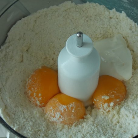 Krok 1 - Tarta z rabarbarem i kokosową bezą foto