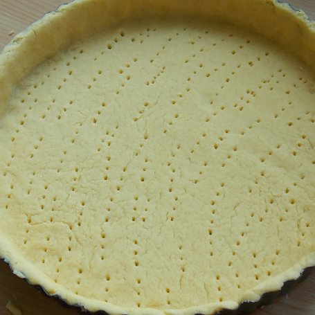 Krok 2 - Tarta z rabarbarem i kokosową bezą foto