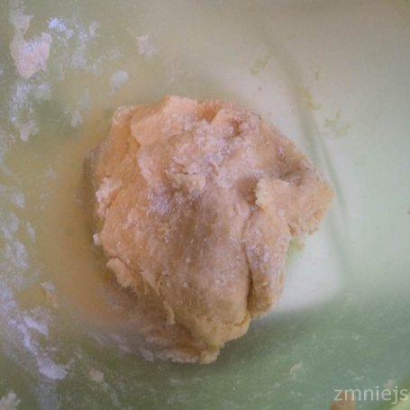 Krok 2 - Tarta z truskawkami foto