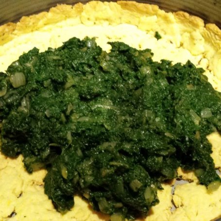 Krok 3 - Tarta ze szpinakiem, brokułami i pietruszką foto
