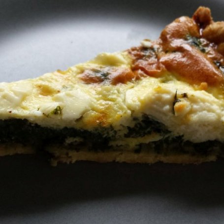 Krok 6 - Tarta ze szpinakiem, brokułami i pietruszką foto