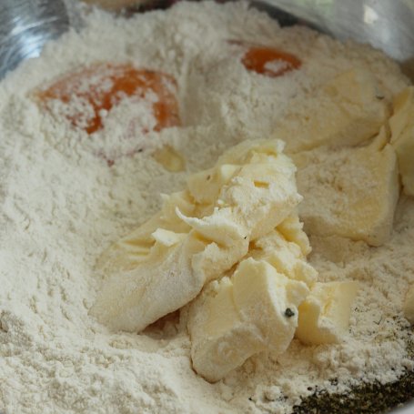 Krok 1 - Tarta ze szpinakiem i jajkiem foto
