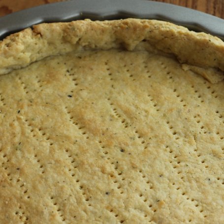 Krok 6 - Tarta ze szpinakiem i jajkiem foto