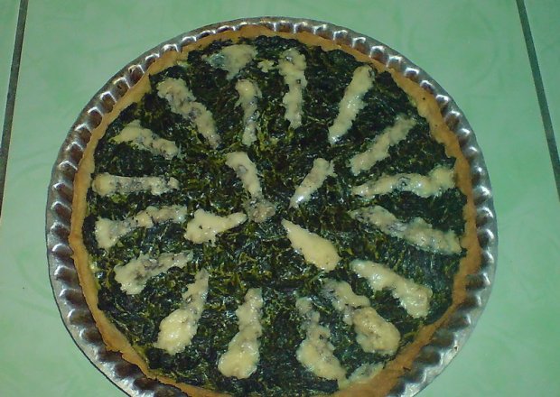 Fotografia przedstawiająca tarta ze szpinakiem