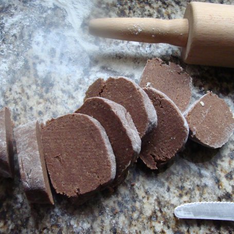 Krok 2 - Tartaletki czekoladowe z wiśniami  foto