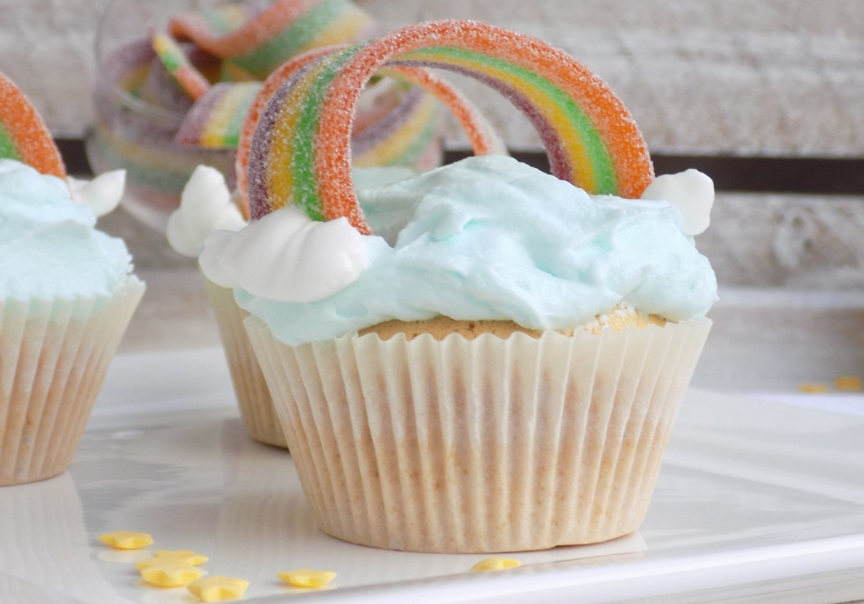 Tęczowe muffinki foto