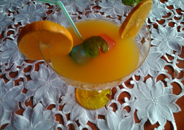 Fotografia przedstawiająca Tequila z sokiem pomarańczowym