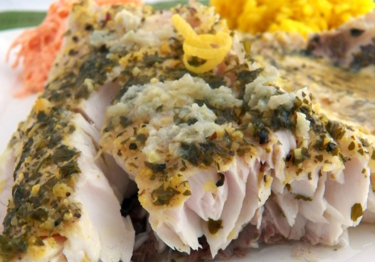 Tołpyga gotowana na parze foto