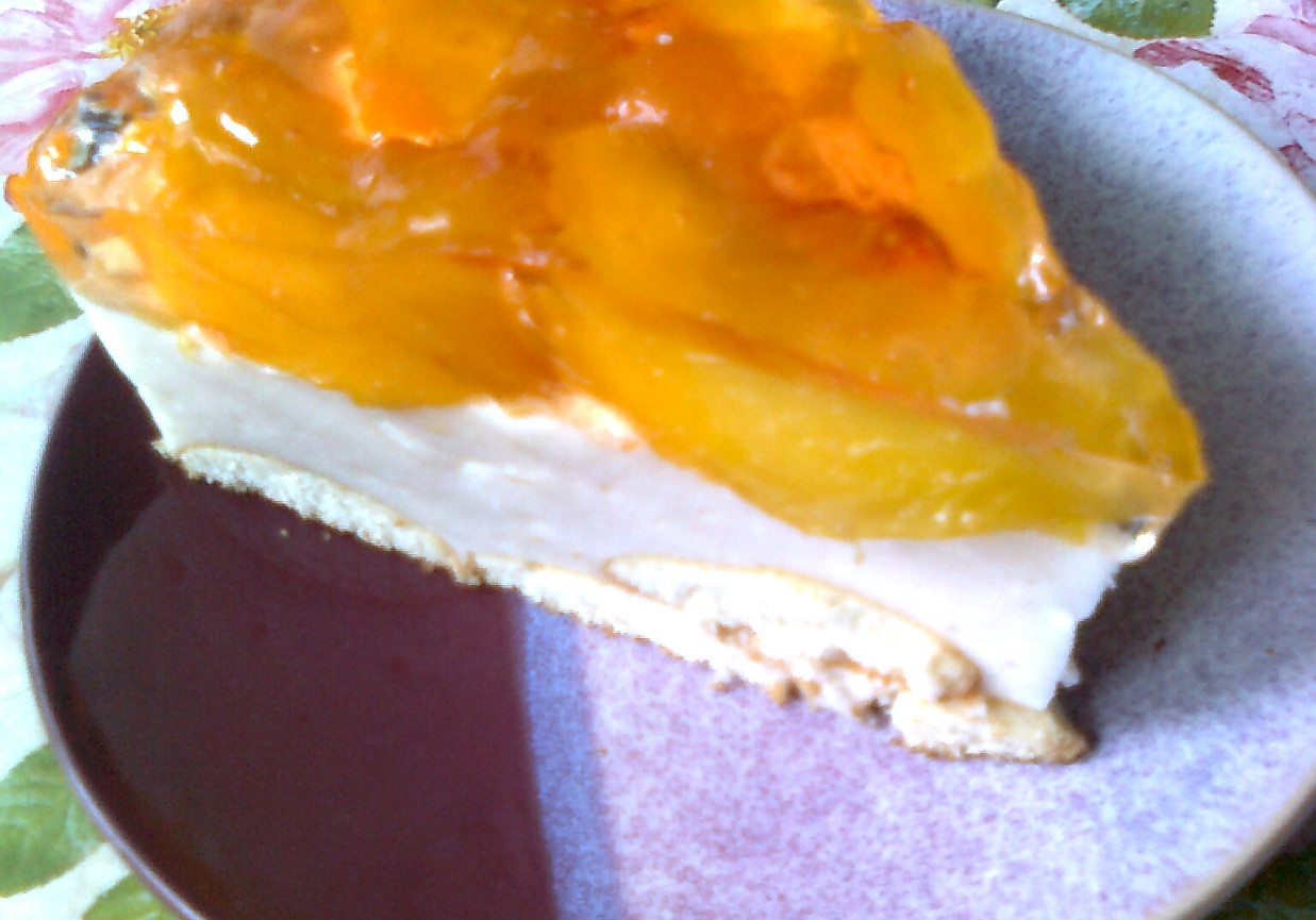 Torcik brzoskwiniowy bez pieczenia foto