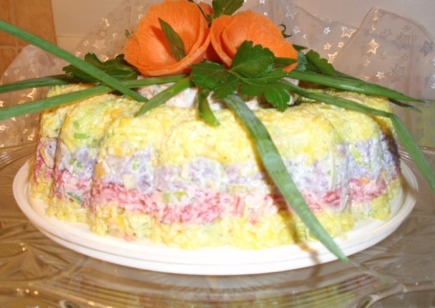Fotografia przedstawiająca Torcik ryżowy kolorowy