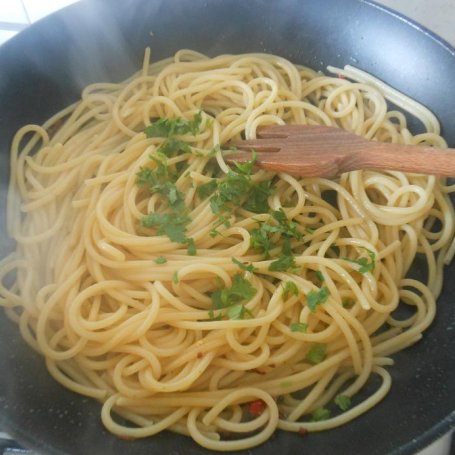 Krok 3 - Torcik spaghetti z rybką foto