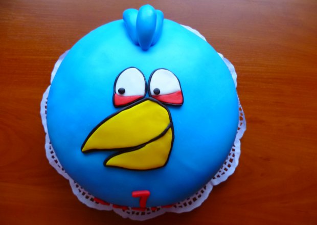 Fotografia przedstawiająca Tort Angry Birds