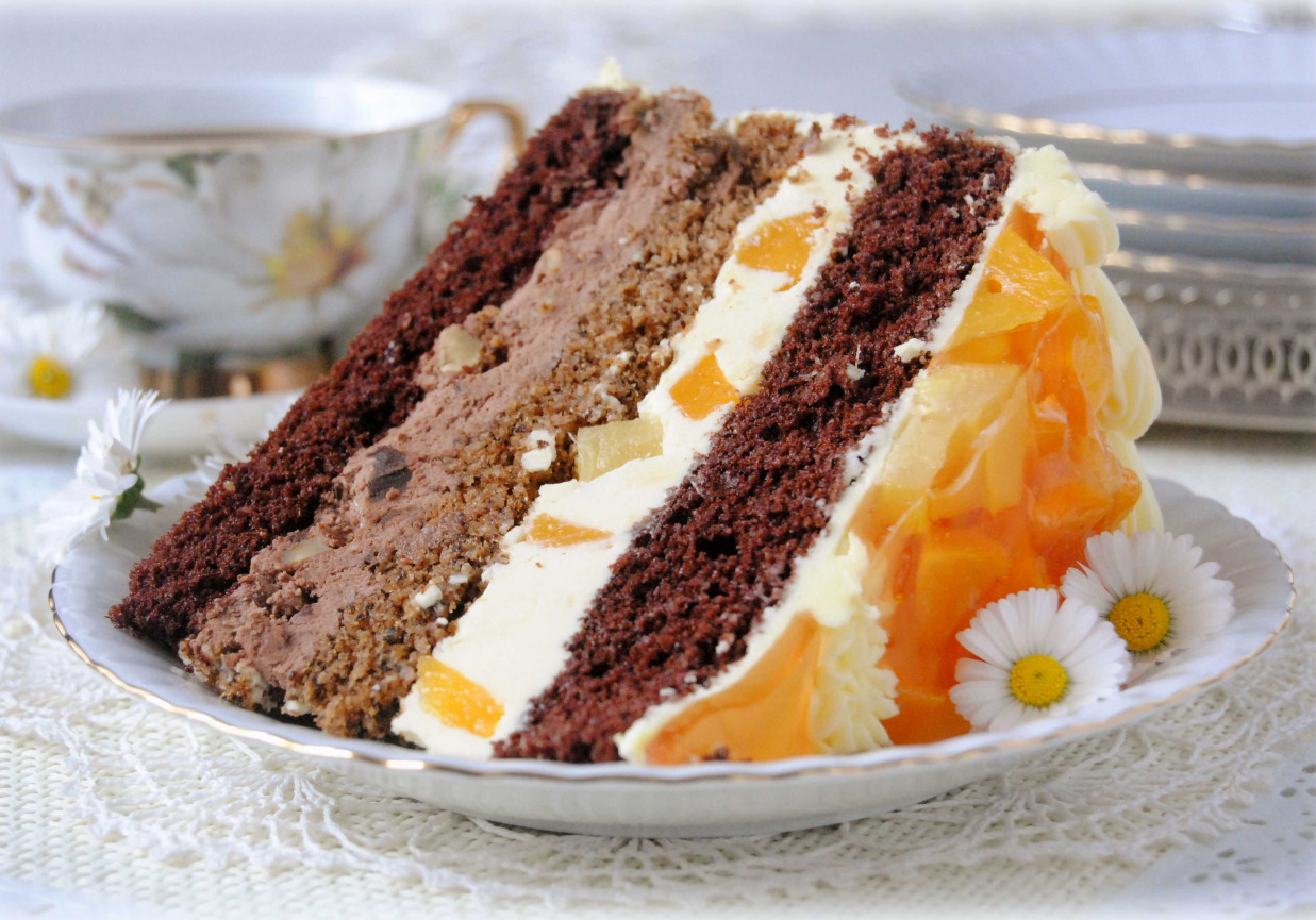 Tort bakaliowo - owocowy foto