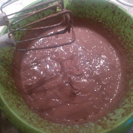 Krok 8 - tort czekoladowo-gruszkowy foto