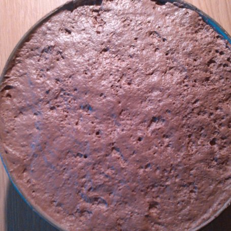 Krok 9 - tort czekoladowo-gruszkowy foto