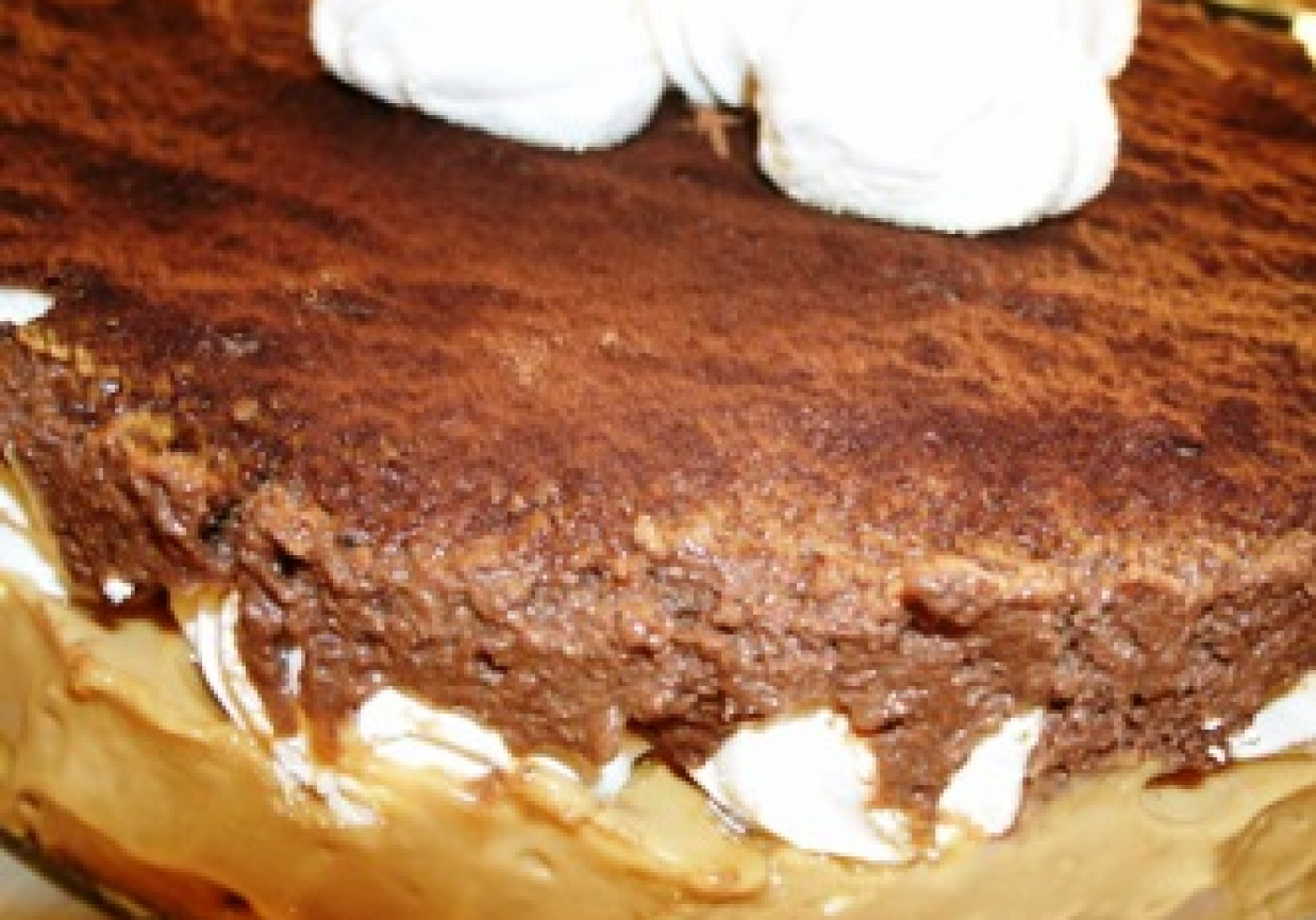 tort czekoladowo kajmakowy foto