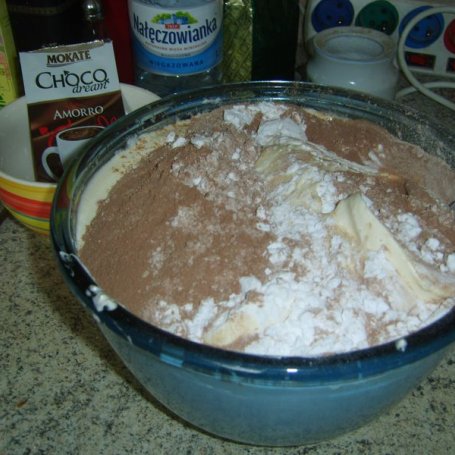 Krok 1 - tort czekoladowo - malinowy foto