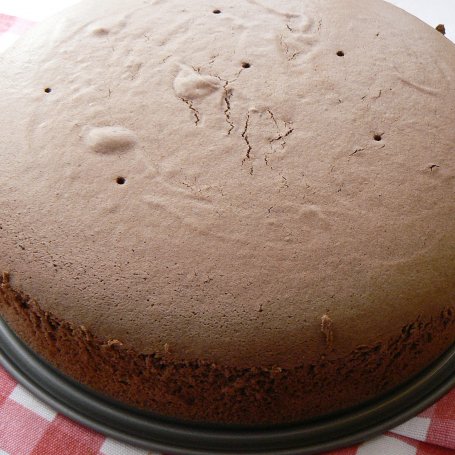 Krok 3 - Tort czekoladowo malinowy foto
