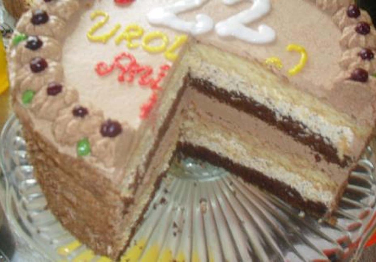 Tort czekoladowo migdałowy foto