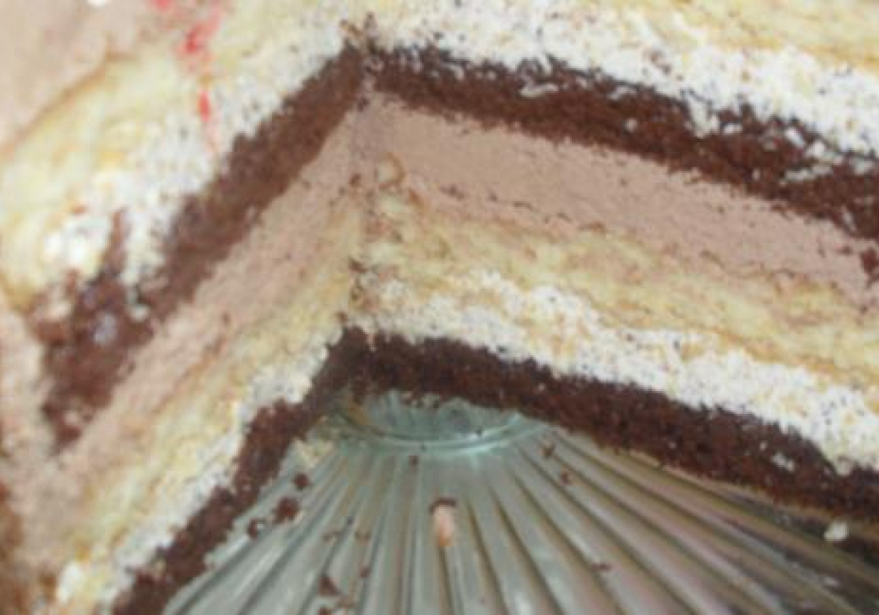 Tort czekoladowo migdałowy foto