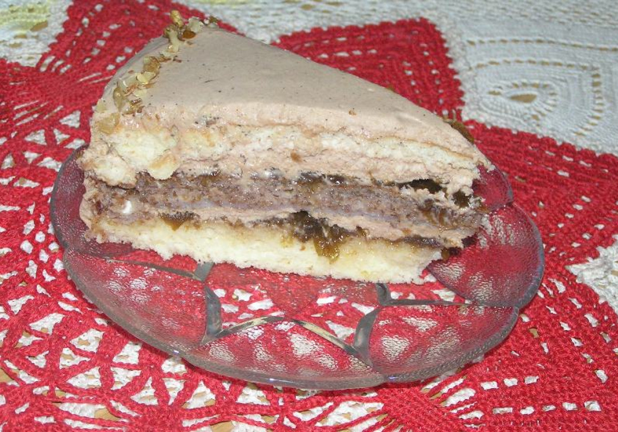 Tort czekoladowo-orzechowy z powidłami foto