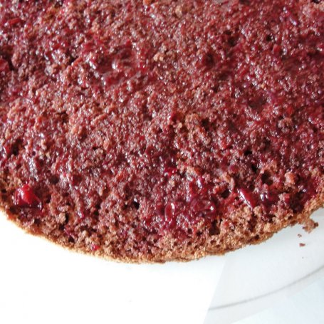 Krok 3 - Tort czekoladowy z kokosem i owocami foto