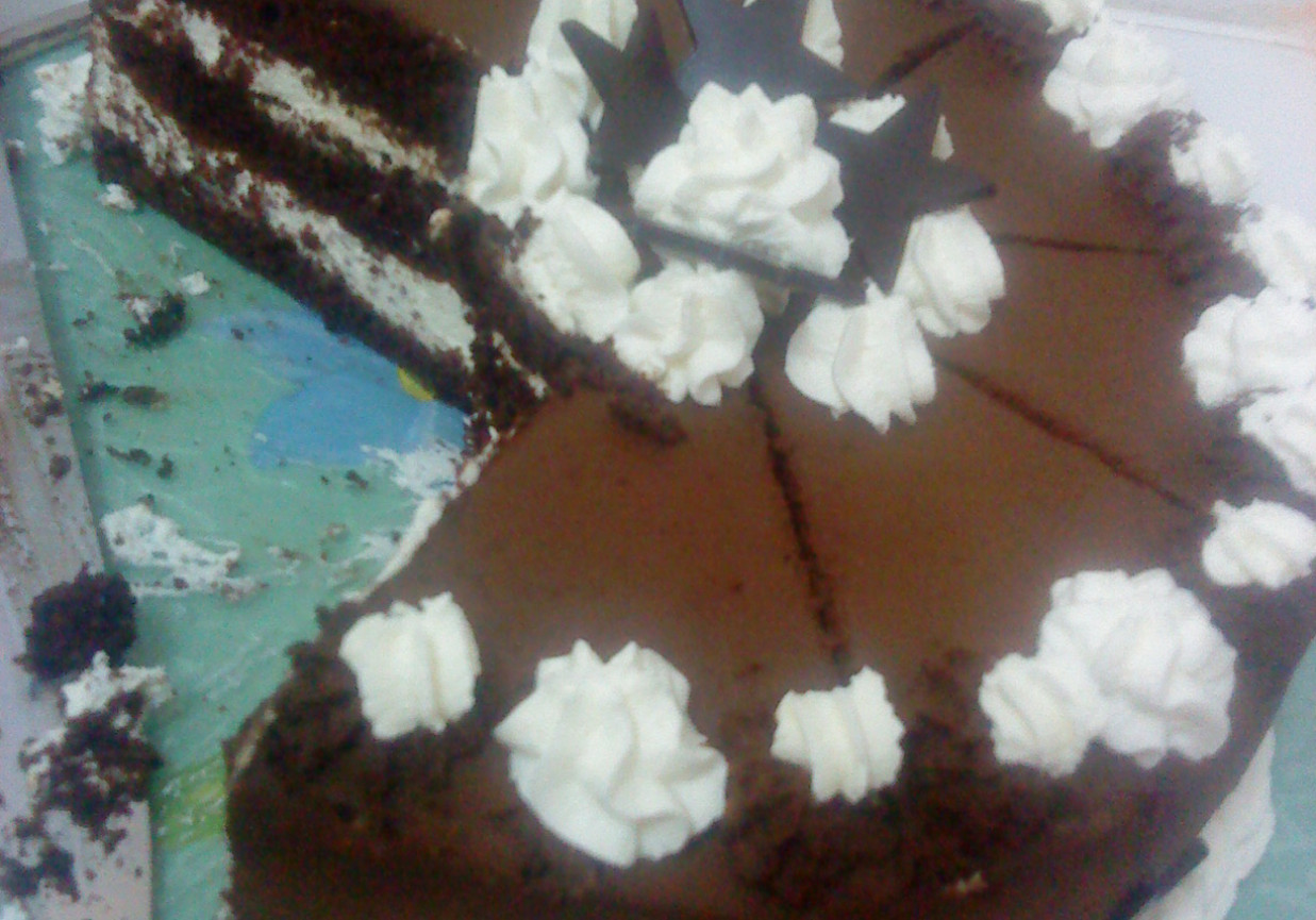 Tort czekoladowy z kremem mascarpone foto