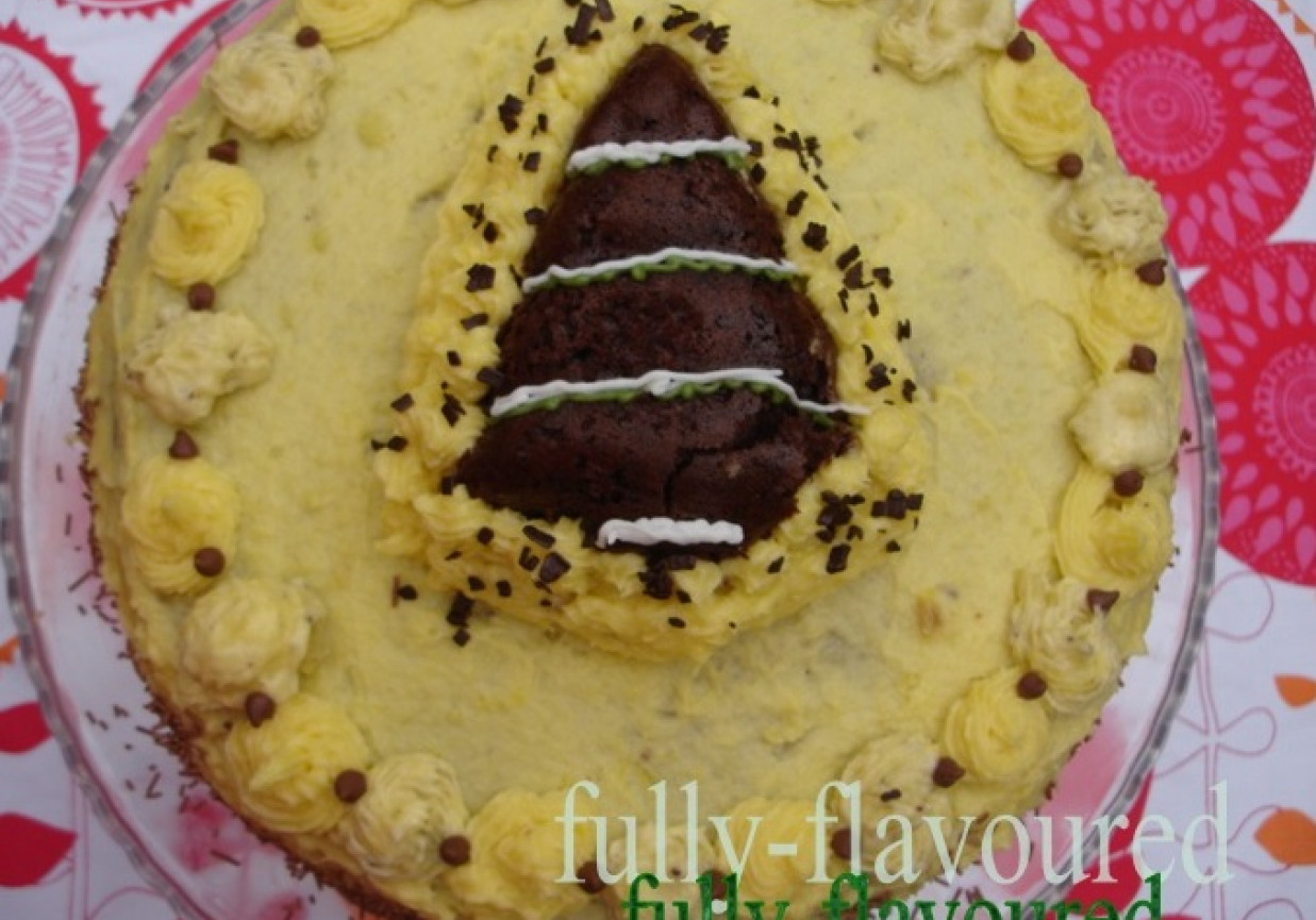 Tort czekoladowy z masą z kiwi i mango foto