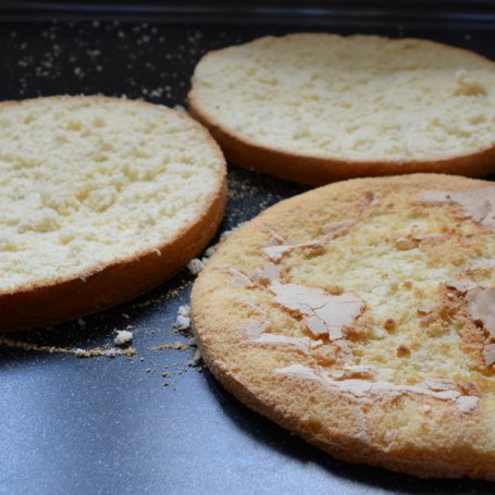 Krok 5 - Tort czekoladowy foto