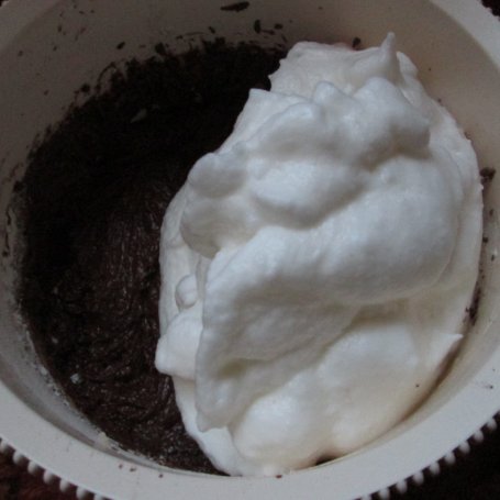 Krok 5 - Tort czekoladowy foto
