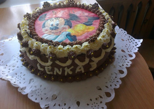 Fotografia przedstawiająca Tort dla 3 letniej Lenki