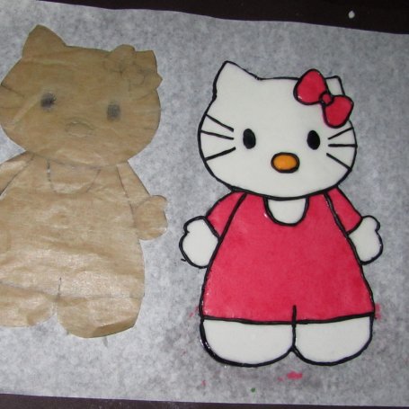 Krok 8 - Tort hello Kitty foto