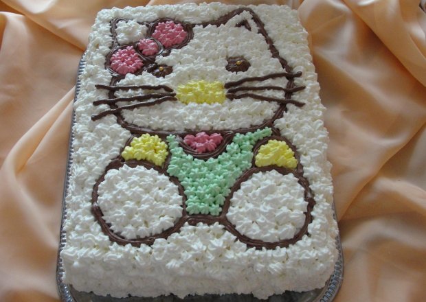 Fotografia przedstawiająca Tort Hello Kitty