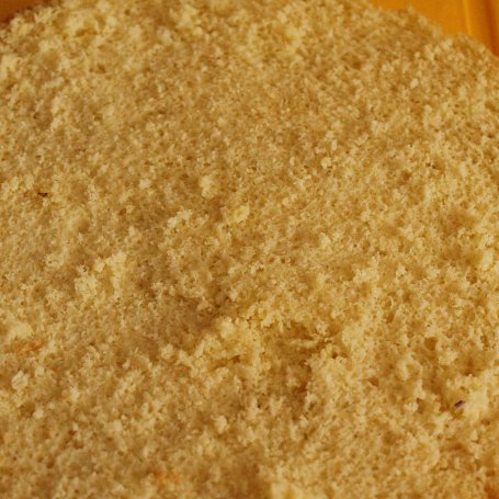 Krok 4 - Tort jagodowy z koszyczkiem foto