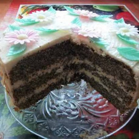 Krok 3 - Tort makowy z kremem z białej czekolady foto
