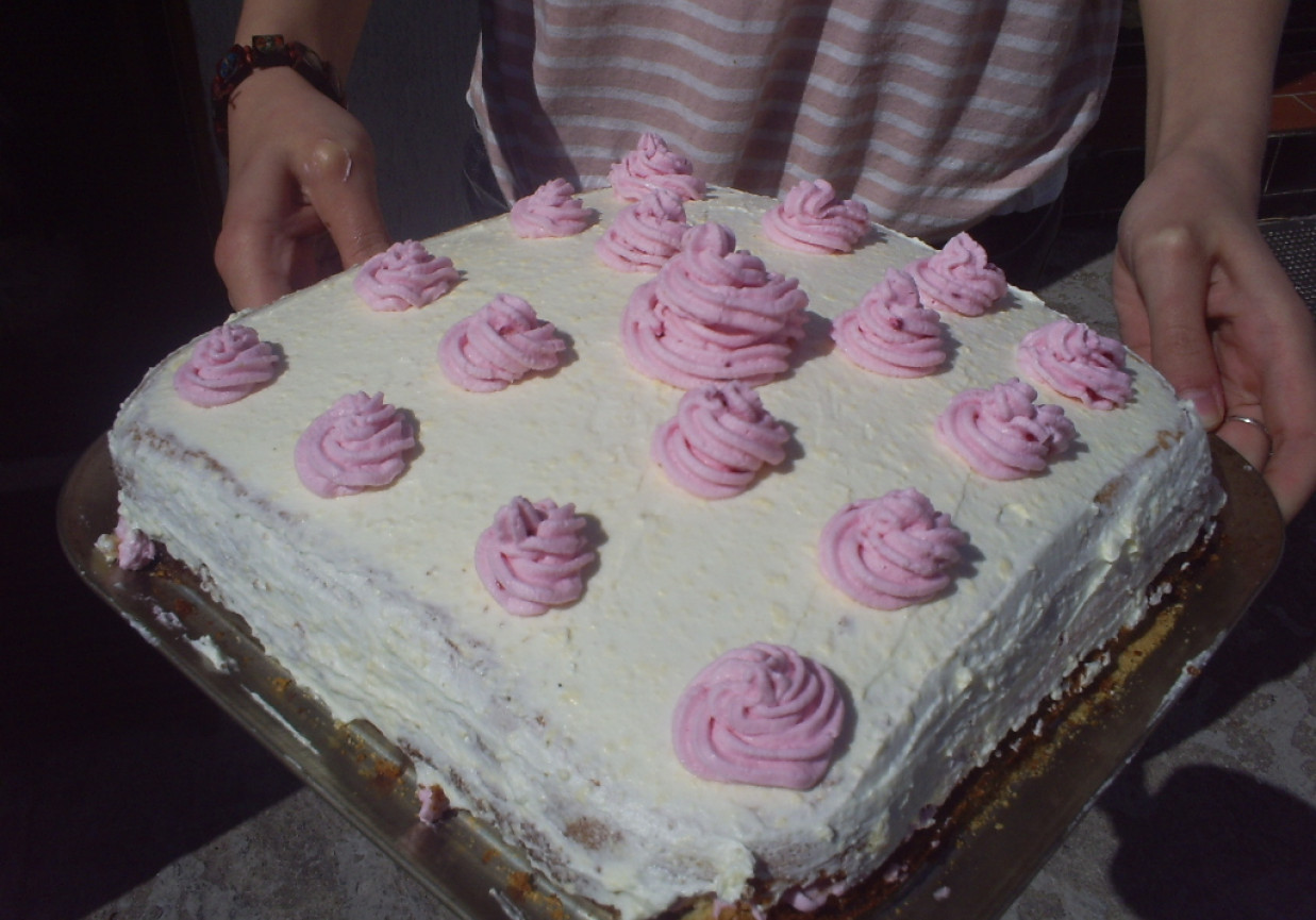 Tort malinowo-waniliowy foto