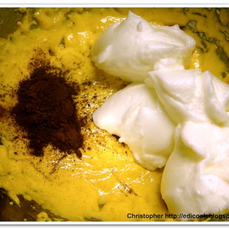 Krok 3 - Tort marcepanowy z mango. foto