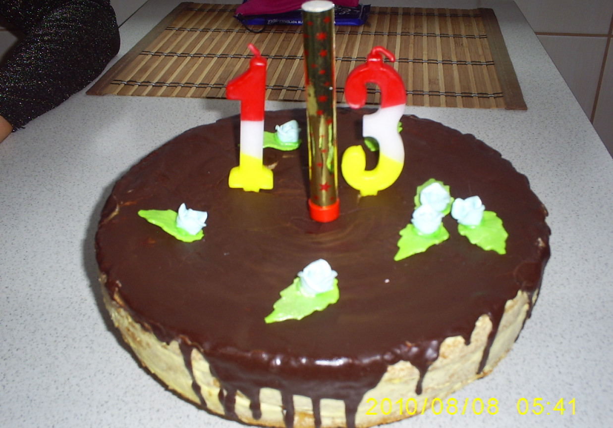Tort na urodziny 13 foto